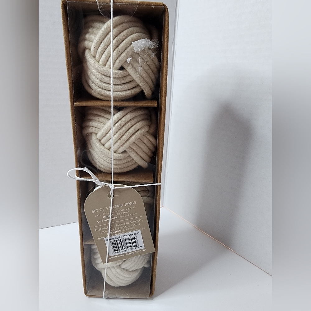 Basil & Bloom  Set Of 4 Napkin Rings Elegant Cream Cotton  New